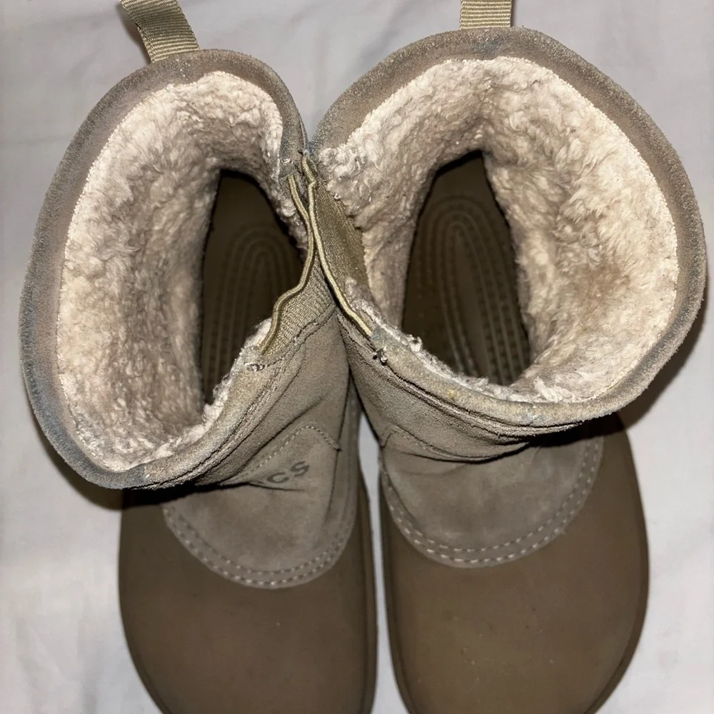 Rare Vintage Crocs Ambler Archival Suede Hybrid Duck Boots Khaki Fleece Lined